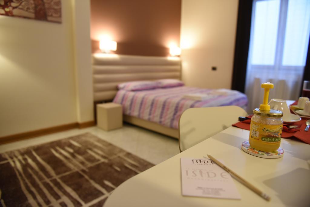 B&B La Dimora Di Iside Benevento Bilik gambar